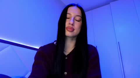 delly_love online show from April 28, 2026, 8:14 pm