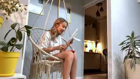 Snapshot of delorisstrzelecki chatting on July 20, 2026, 5:48 pm I am Lola hello world online show from July 20, 2026, 5:48 pm