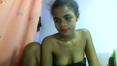delphine online show from March 28, 2026, 4:12 am