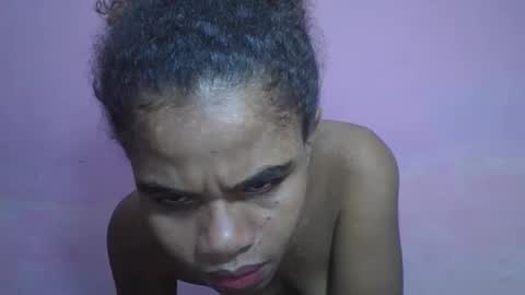 delphine online show from April 29, 2026, 2:04 am