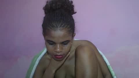 delphine online show from May 2, 2026, 8:47 pm