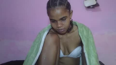 Snapshot of delphineee chatting on May 8, 2026, 5:02 am delphine online show from May 8, 2026, 5:02 am