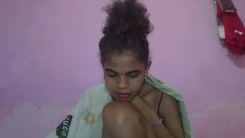 Snapshot of delphineee chatting on May 14, 2026, 9:05 am delphine online show from May 14, 2026, 9:05 am