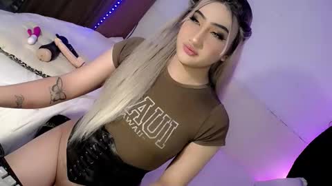 Snapshot of deluxetgirl69 chatting on November 29, 2025, 11:35 am Chesca online show from November 29, 2025, 11:35 am