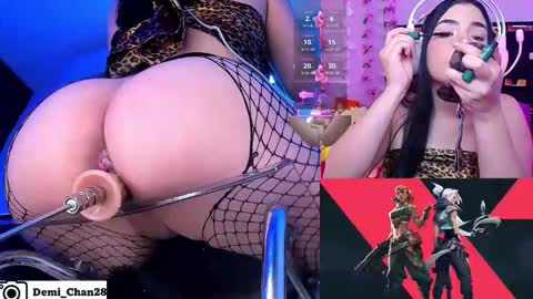 demiii online show from June 4, 2026, 8:04 pm