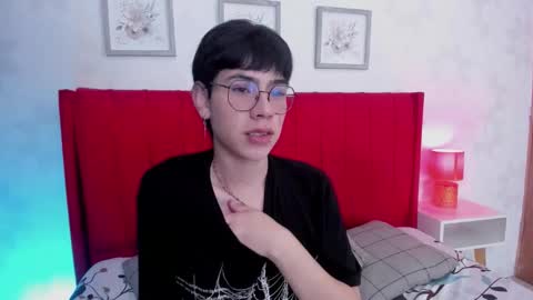 demian_hush online show from February 17, 2026, 7:20 pm