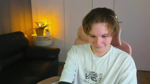 demianenglen online show from April 6, 2026, 2:40 pm