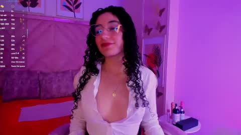 Demi online show from November 25, 2025, 4:12 am