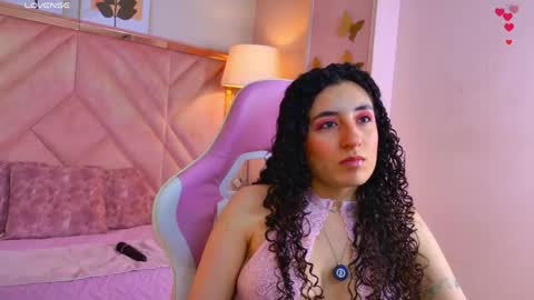 Snapshot of demijones_ chatting on May 28, 2026, 4:32 am Demi online show from May 28, 2026, 4:32 am