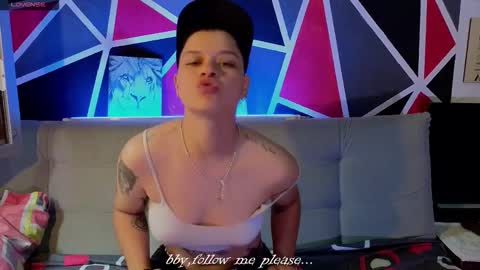 DEMI online show from October 23, 2025, 1:32 pm