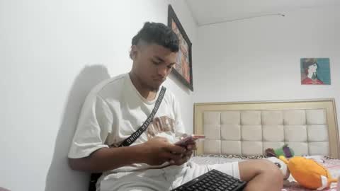 Snapshot of demol_latin chatting on January 15, 2025, 2:24 pm MASTER DAV online show from January 15, 2025, 2:24 pm