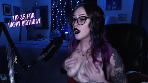 Snapshot of demongf chatting on December 8, 2024, 7:26 am Demoness Mina online show from December 8, 2024, 7:26 am