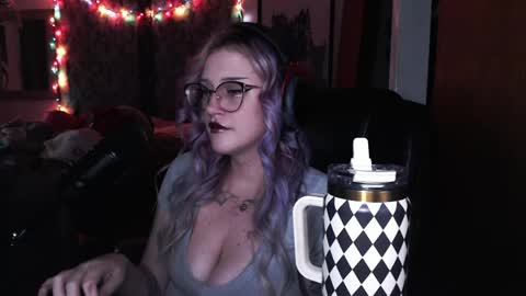 Snapshot of demongf chatting on April 17, 2026, 11:52 pm Demoness Mina online show from April 17, 2026, 11:52 pm