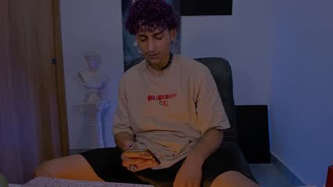 Snapshot of demonkush_ chatting on December 2, 2024, 7:25 am DemonKush online show from December 2, 2024, 7:25 am