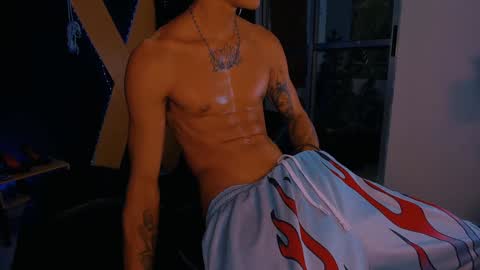 Snapshot of demonkush_ chatting on January 7, 2025, 9:25 pm DemonKush online show from January 7, 2025, 9:25 pm