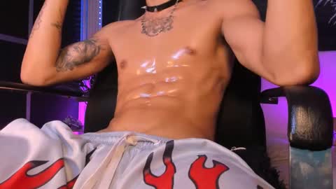 Snapshot of demonkush_ chatting on February 25, 2025, 12:45 pm DemonKush online show from February 25, 2025, 12:45 pm