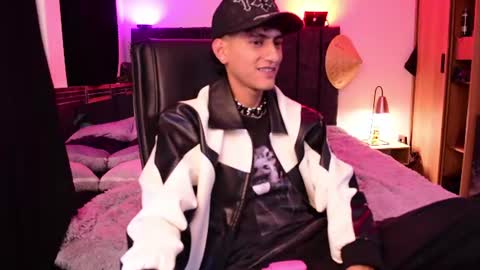 Snapshot of demonkush_ chatting on July 31, 2026, 12:43 am DemonKush online show from July 31, 2026, 12:43 am