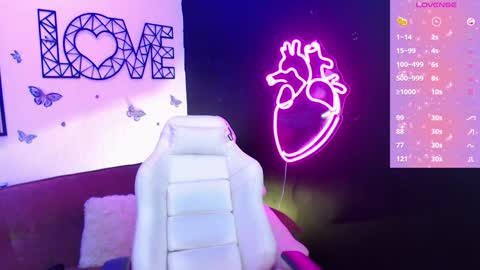 Demy  online show from December 28, 2024, 12:04 am