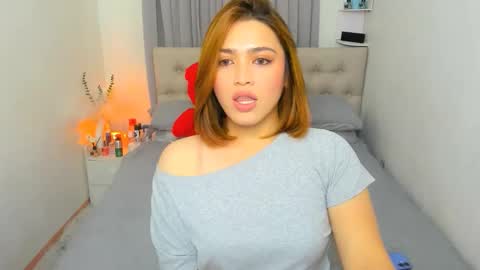 Demi online show from February 8, 2026, 7:56 am