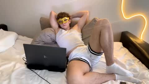 Snapshot of deniel_horny chatting on June 5, 2026, 8:42 am Deni online show from June 5, 2026, 8:42 am
