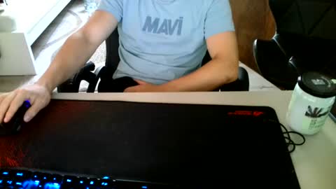 denis2311 online show from July 3, 2026, 12:33 pm
