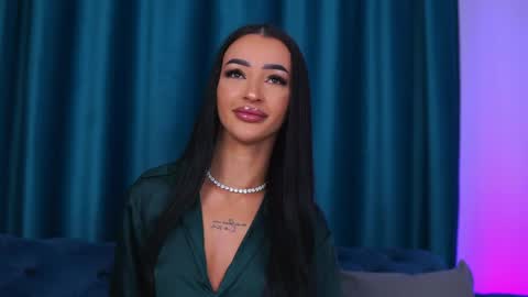 denisedevilles online show from April 19, 2026, 7:27 pm