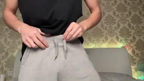 Den online show from January 27, 2025, 3:50 pm