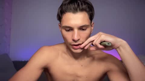 Den online show from September 19, 2025, 11:33 am