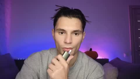 Den online show from September 29, 2025, 8:24 pm