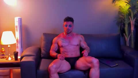 dennis_cox_ online show from October 17, 2025, 6:16 am