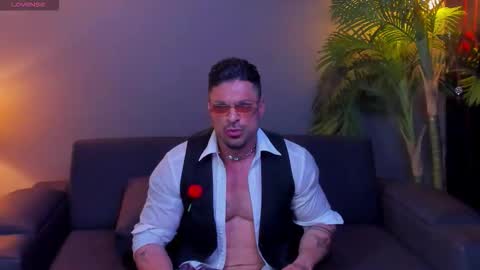 dennis_cox_ online show from October 30, 2025, 9:04 pm