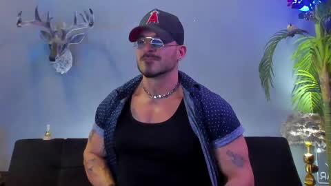 Snapshot of dennis_cox_ chatting on May 9, 2026, 8:41 am dennis_cox_ online show from May 9, 2026, 8:41 am