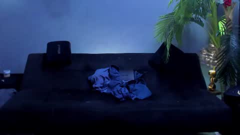 dennis_cox_ online show from June 27, 2026, 5:07 pm