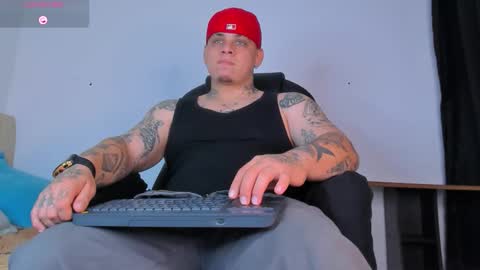 Snapshot of dennis_munera chatting on October 5, 2025, 2:15 pm dennis munera online show from October 5, 2025, 2:15 pm