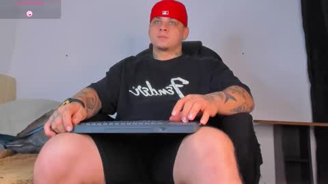 Snapshot of dennis_munera chatting on October 7, 2025, 10:45 am dennis munera online show from October 7, 2025, 10:45 am