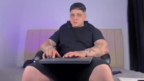 dennis munera online show from February 17, 2026, 8:59 pm