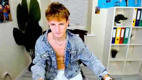 Snapshot of dennis_rodriguez chatting on December 5, 2025, 9:00 pm Dennis online show from December 5, 2025, 9:00 pm