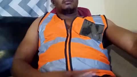 Snapshot of dentzo chatting on December 1, 2024, 9:59 pm mastER blACK online show from December 1, 2024, 9:59 pm