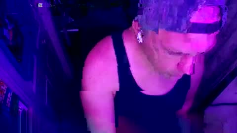 denveversbb online show from May 3, 2026, 11:44 pm