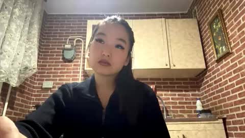 Snapshot of denysebernacchi chatting on November 6, 2025, 12:28 pm Emma online show from November 6, 2025, 12:28 pm