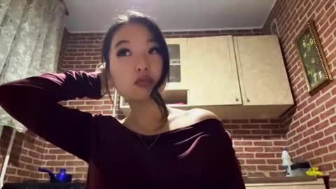 Snapshot of denysebernacchi chatting on November 19, 2025, 1:11 pm Emma online show from November 19, 2025, 1:11 pm