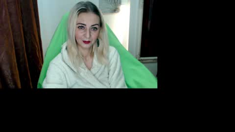 Snapshot of denysya chatting on December 10, 2024, 7:05 am Denysya online show from December 10, 2024, 7:05 am