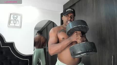 Snapshot of denzelrios chatting on October 3, 2025, 8:28 pm denzelrios online show from October 3, 2025, 8:28 pm