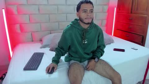 Snapshot of denzelvelez chatting on January 14, 2026, 3:12 am David online show from January 14, 2026, 3:12 am