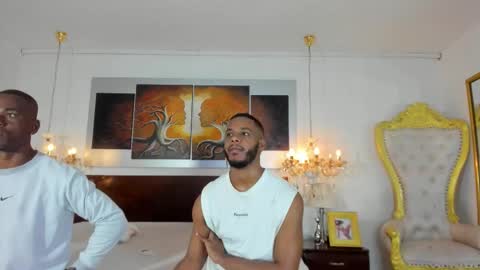 Snapshot of dereckandjake chatting on November 23, 2025, 12:05 pm Dereck and Jake online show from November 23, 2025, 12:05 pm