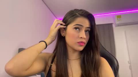 Dereck online show from February 11, 2025, 9:03 pm