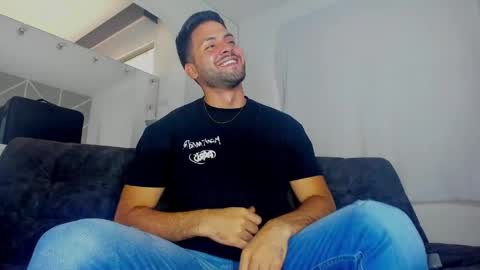 dereckhardd online show from April 30, 2026, 12:55 pm