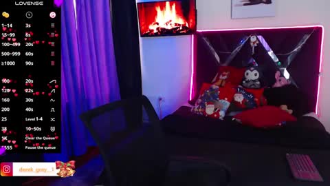 Snapshot of derek_grey1 chatting on December 19, 2024, 9:06 pm Derek independent online show from December 19, 2024, 9:06 pm