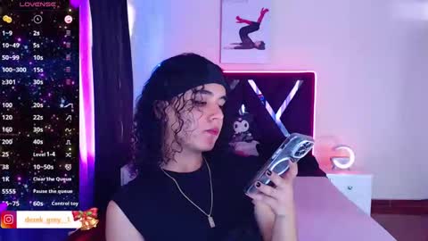 Snapshot of derek_grey1 chatting on January 10, 2025, 9:31 pm Derek independent online show from January 10, 2025, 9:31 pm