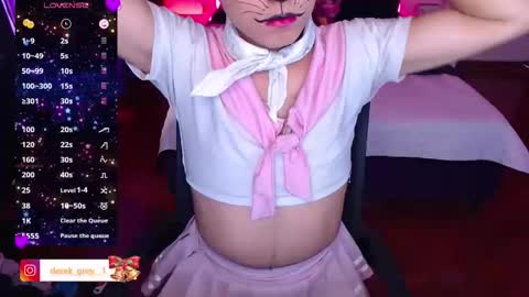 Snapshot of derek_grey1 chatting on February 5, 2025, 8:57 pm Derek independent online show from February 5, 2025, 8:57 pm